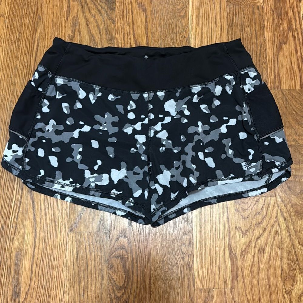 Athleta Black And White Athletic Shorts For Dynamic Performance